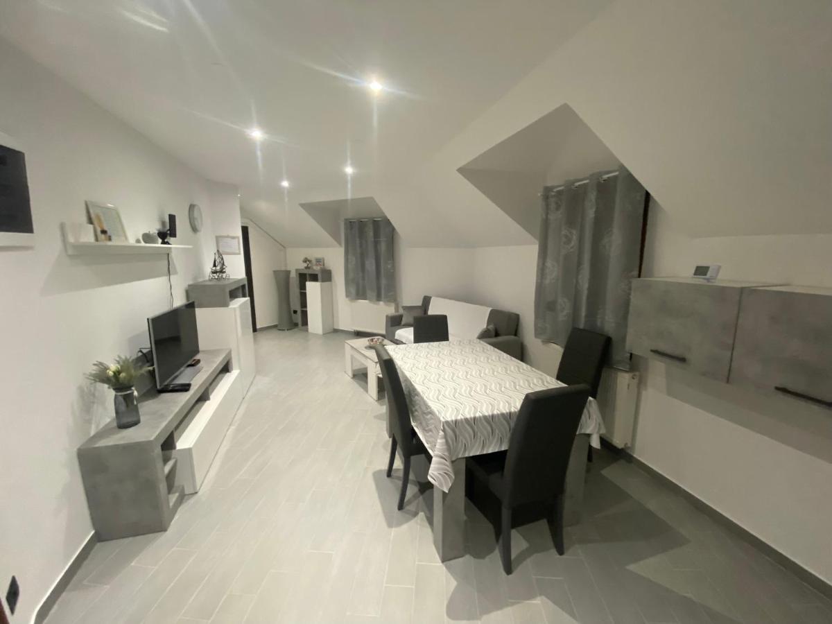 Apartman Galerija Ogulin Dış mekan fotoğraf